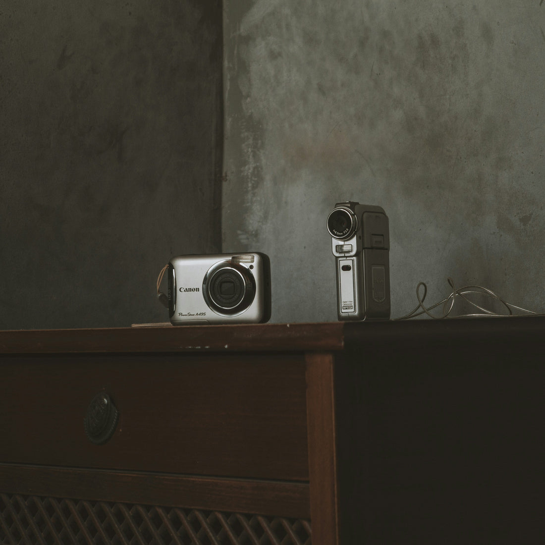 Why Retro Digital Cameras Are Making a Comeback
