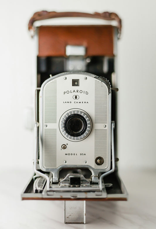The Best Vintage Cameras to Buy in 2025: A Guide for Film &amp; Retro Photography